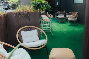 listings.show.sections.photos.alt