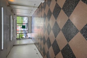 listings.show.sections.photos.alt