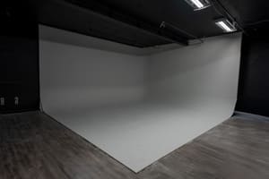 listings.show.sections.photos.alt