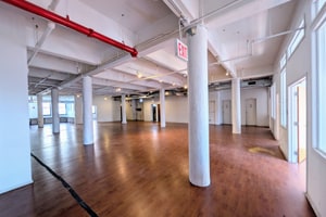 listings.show.sections.photos.alt