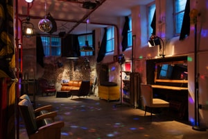 listings.show.sections.photos.alt