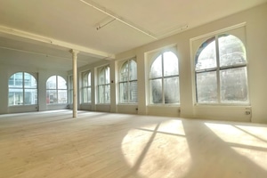 listings.show.sections.photos.alt