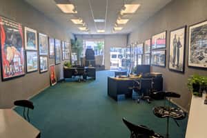 listings.show.sections.photos.alt