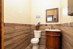 listings.show.sections.photos.alt