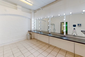 listings.show.sections.photos.alt