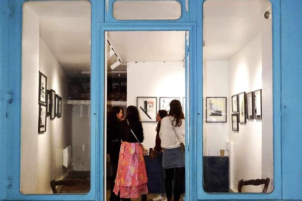 Boutique-galerie avec deux vitrines à Paris 13e, près des Gobelins
