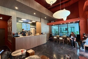 listings.show.sections.photos.alt