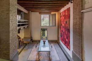 listings.show.sections.photos.alt