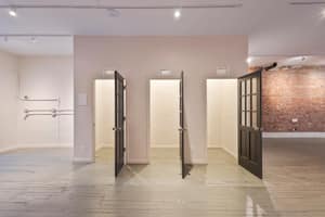 listings.show.sections.photos.alt