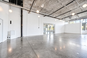 listings.show.sections.photos.alt