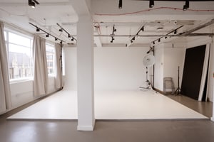 listings.show.sections.photos.alt
