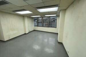 Small office for lease in Central, foto 2