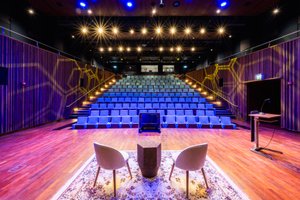 listings.show.sections.photos.alt