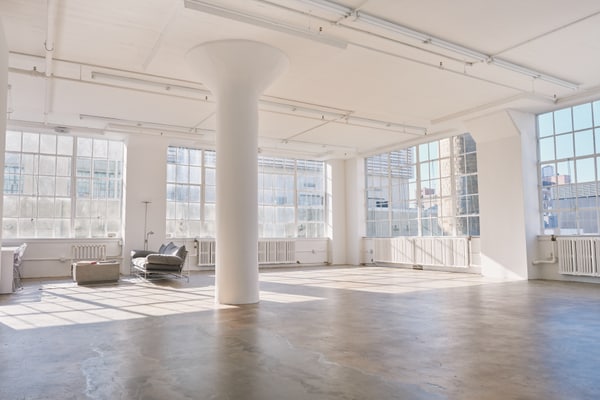 Corner Studio Beautiful Daylight Space