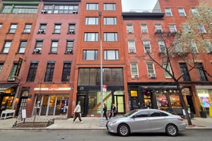 listings.show.sections.photos.alt