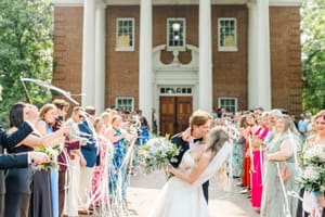 listings.show.sections.photos.alt