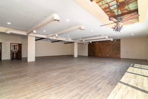 listings.show.sections.photos.alt