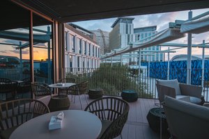 listings.show.sections.photos.alt