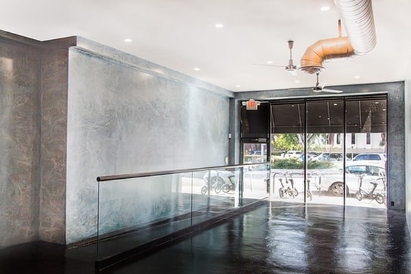 Prime Melrose Avenue Shop