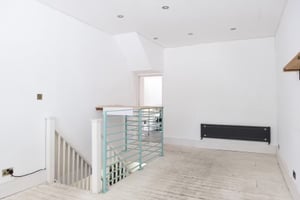 listings.show.sections.photos.alt