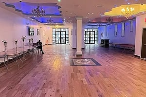 listings.show.sections.photos.alt