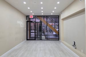 listings.show.sections.photos.alt