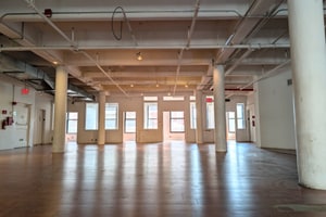listings.show.sections.photos.alt