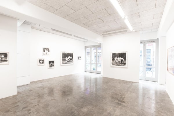 Ruime Showroom In Het Centrum