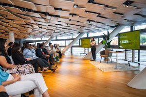 listings.show.sections.photos.alt