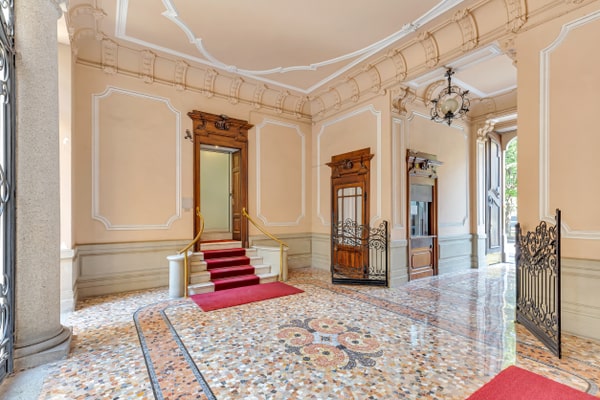 Photo of Eleganza e versatilità nel cuore di Milano – ufficio con terrazzo e posto auto/ Elegance and versatility in the heart of Milan – office with terrace and parking space