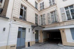 listings.show.sections.photos.alt