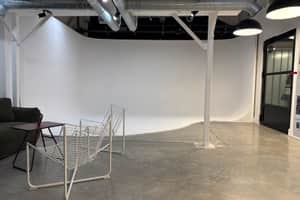 listings.show.sections.photos.alt