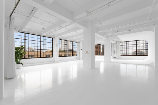 Minimal High-Ceiling Loft Photography Studio