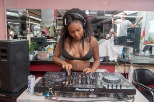 listings.show.sections.photos.alt