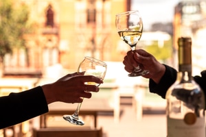 listings.show.sections.photos.alt