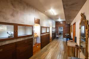 listings.show.sections.photos.alt