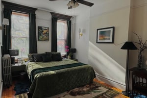 listings.show.sections.photos.alt