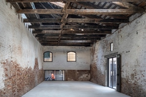 listings.show.sections.photos.alt