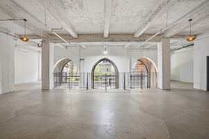 listings.show.sections.photos.alt