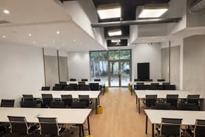 listings.show.sections.photos.alt