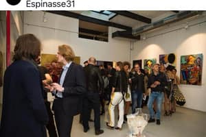 listings.show.sections.photos.alt