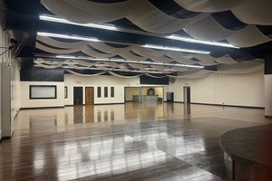 listings.show.sections.photos.alt