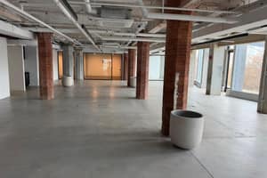 listings.show.sections.photos.alt