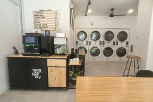 listings.show.sections.photos.alt