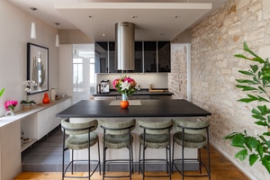 listings.show.sections.photos.alt