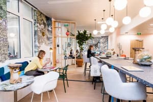 listings.show.sections.photos.alt