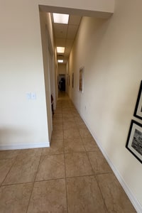 listings.show.sections.photos.alt