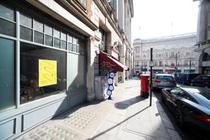 listings.show.sections.photos.alt