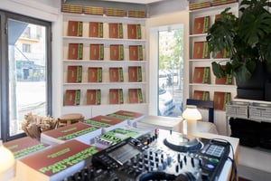 listings.show.sections.photos.alt