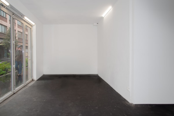 Espace lumineux de 42 m² avec grande vitrine à Oberkampf, Paris 11e